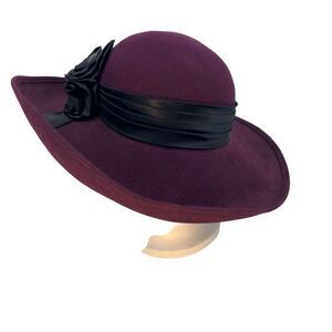 Michael Howard 100%  wool Burgundy